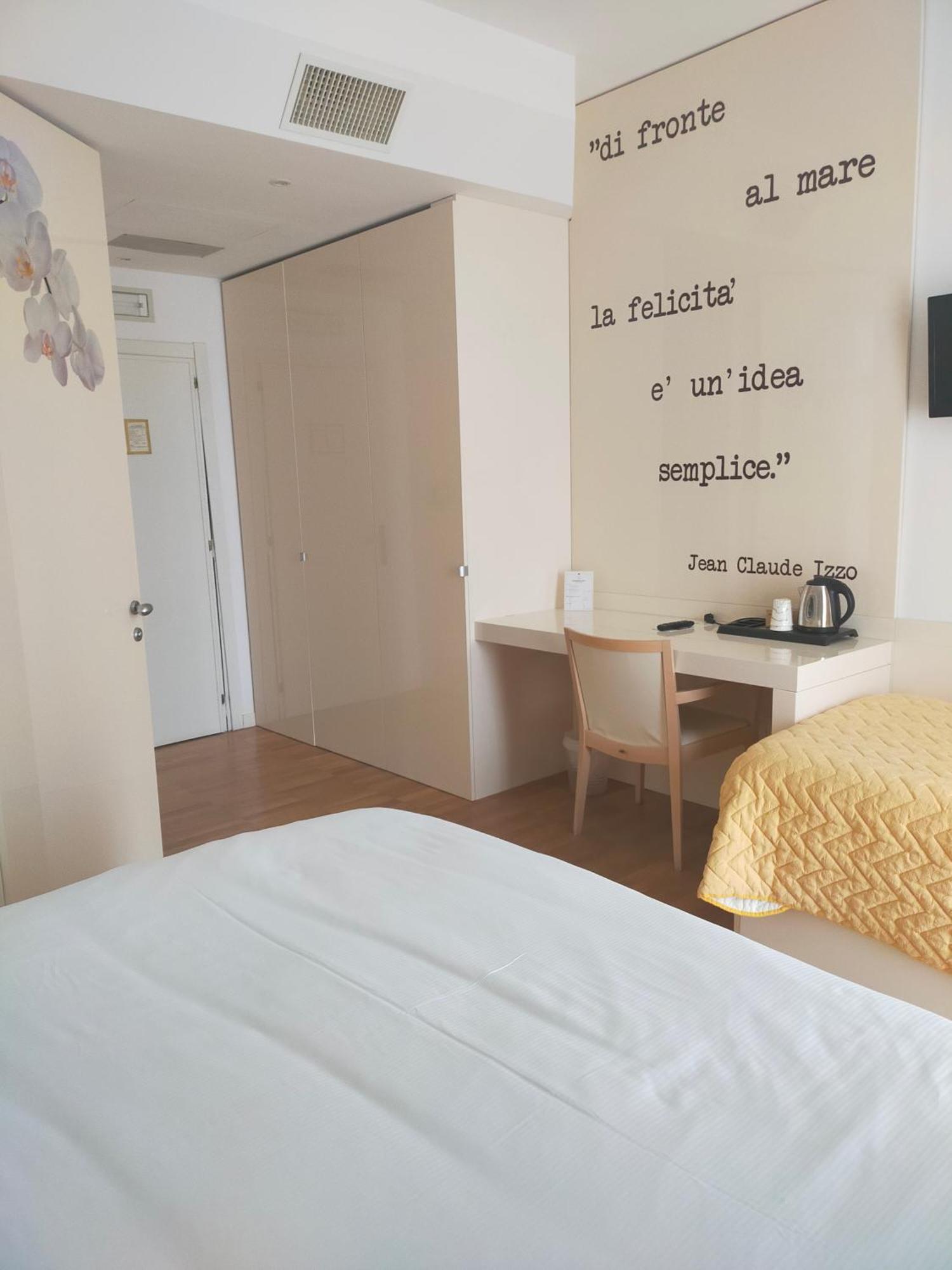 Hotel Excelsior Vasto Zewnętrze zdjęcie