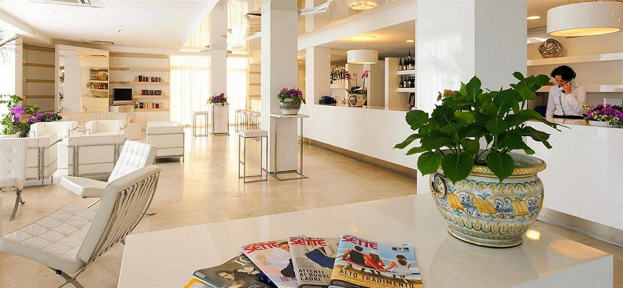 Hotel Excelsior Vasto Zewnętrze zdjęcie